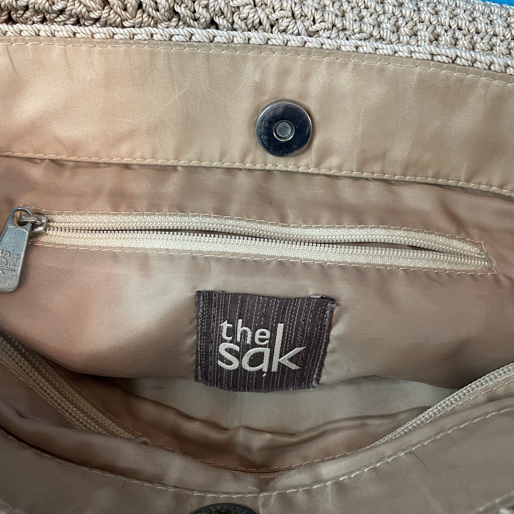 👜 The Sak Beige Crochet Shoulder Bag. Great Casual Bag. 👜 - Picture 7 of 11